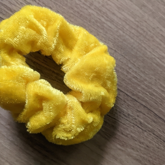 Rainbow velvet scrunchie set! - Picture 6 of 6